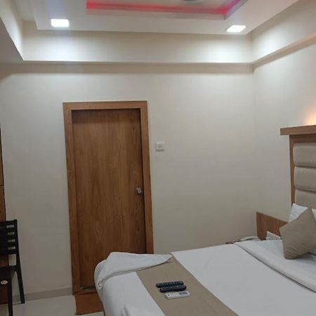 Sun Inn Residency , Navi Mumbai Bagian luar foto