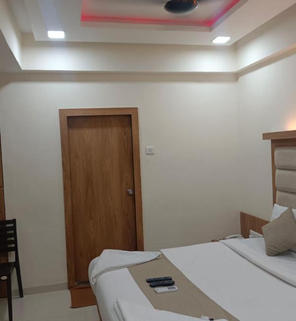 Sun Inn Residency , Navi Mumbai Bagian luar foto