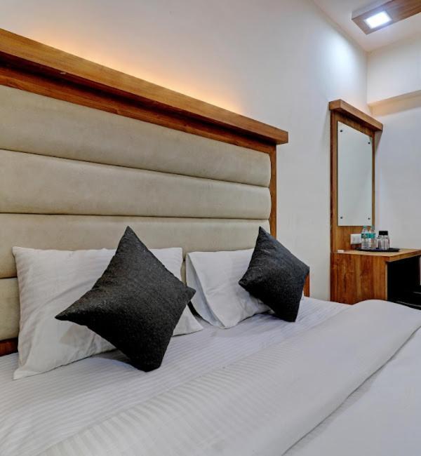 Sun Inn Residency , Navi Mumbai Bagian luar foto