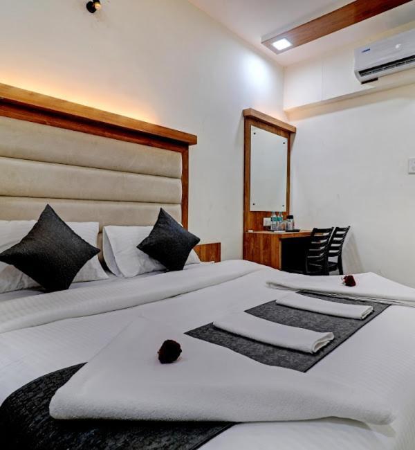Sun Inn Residency , Navi Mumbai Bagian luar foto