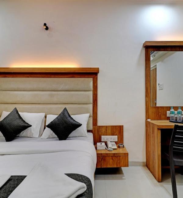 Sun Inn Residency , Navi Mumbai Bagian luar foto